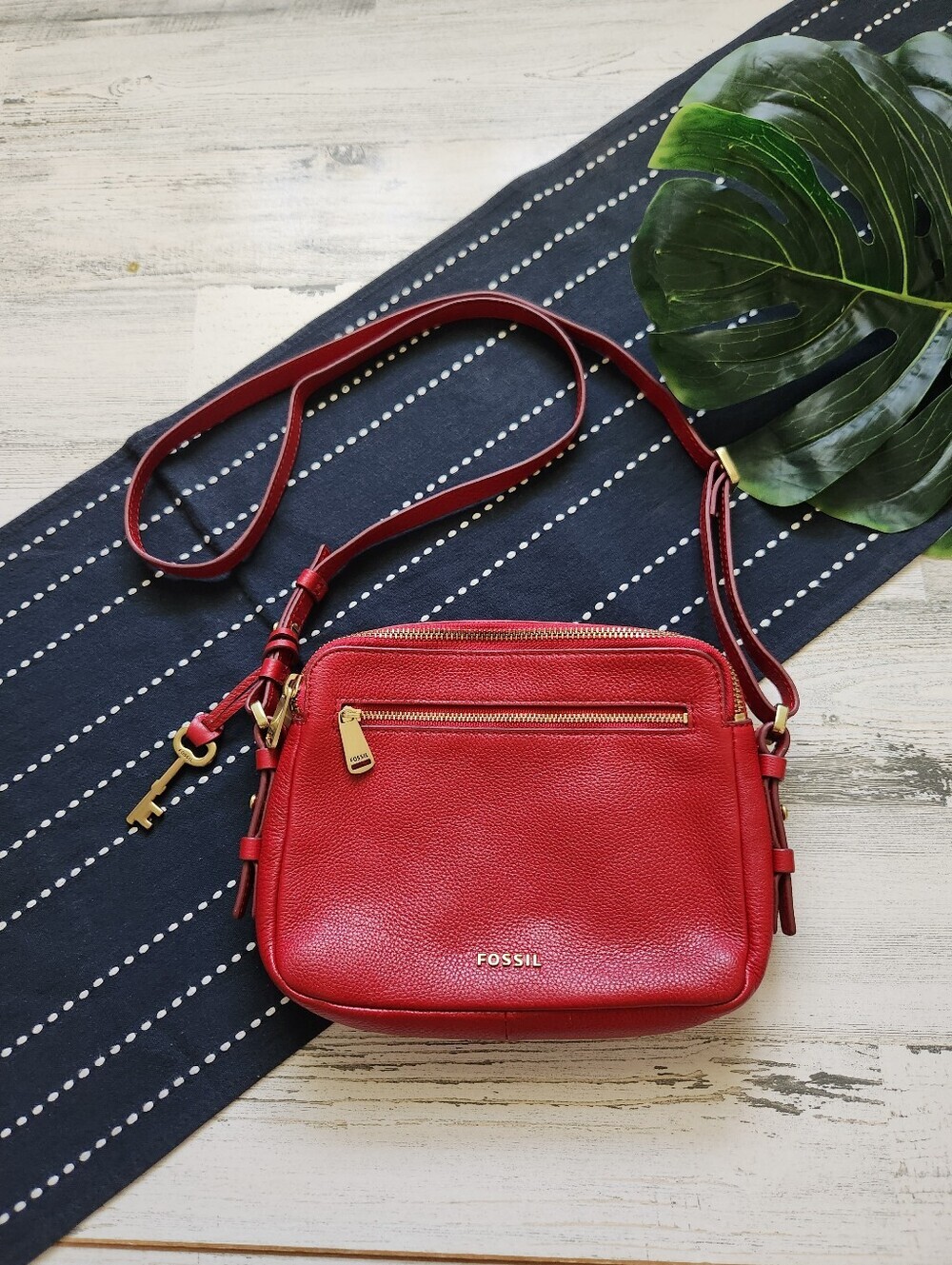 Fossil Piper Toaster Cow Hide Leather Crossbody Bag Red